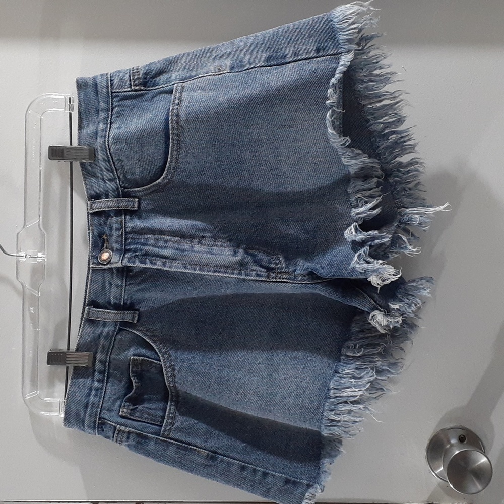 Twelve by Ontwelfth Distressed Jean Shorts